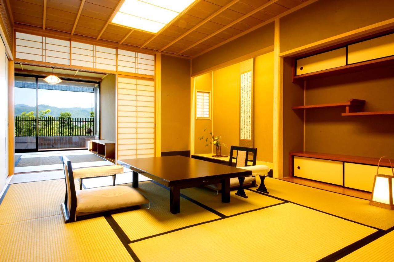 Kyoto Arashiyama Onsen Ryokan Togetsutei Luaran gambar