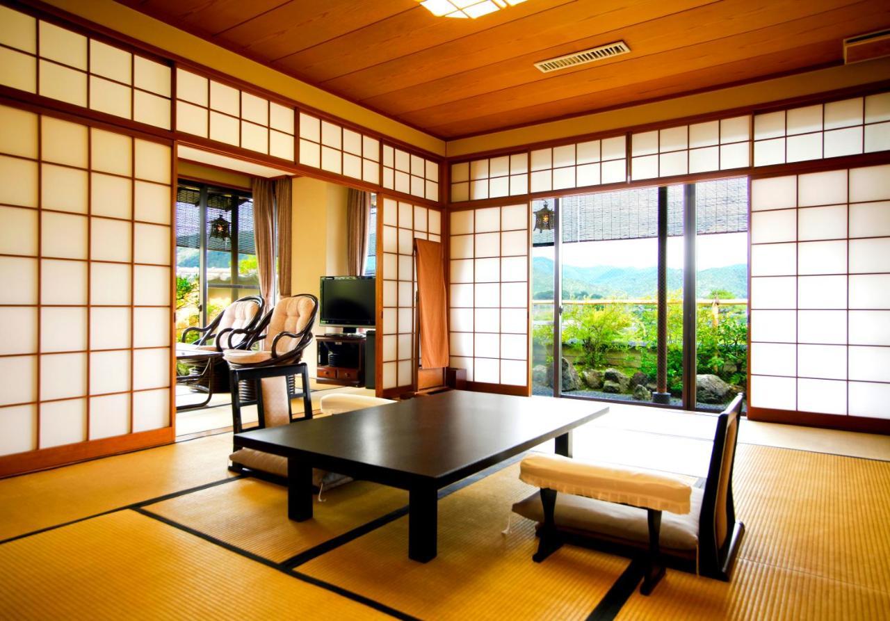 Kyoto Arashiyama Onsen Ryokan Togetsutei Luaran gambar